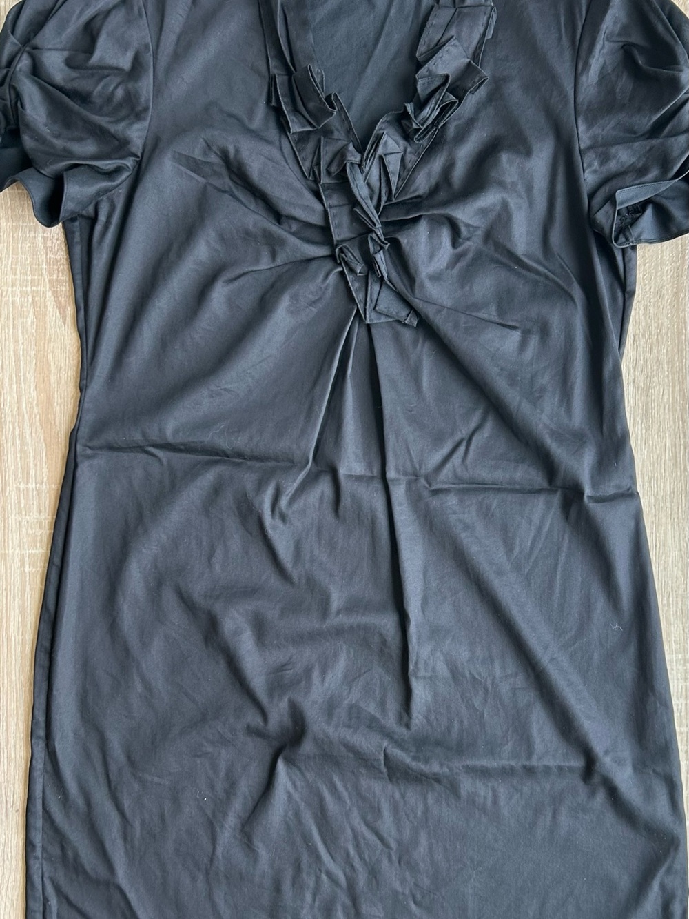 Elie Tahari Black Ruffle-Front Short Sleeve Dress